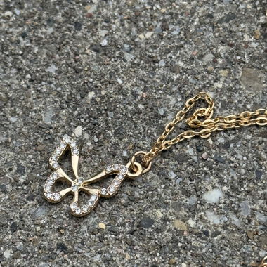 Gold butterfly necklace 