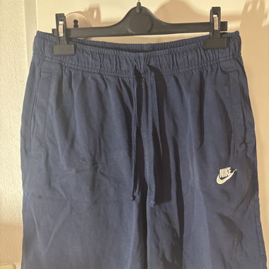 Kurze Nike hose