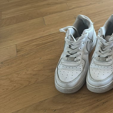 Lot deux baskets Nike air force 37et demi 