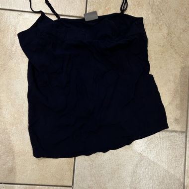 Black crop top with adjustable straps #croptop