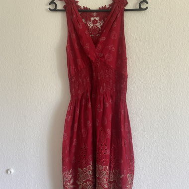 Rotes Kleid