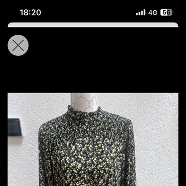 Schwarzes Blumenkleid Grösse 34