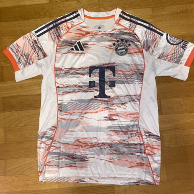 Bayern Munich (Bayern München) jersey/trickot