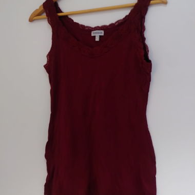 Top in pizzo bordeaux di Street One