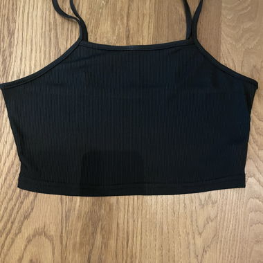 Schwarzes Ribbed Crop Top