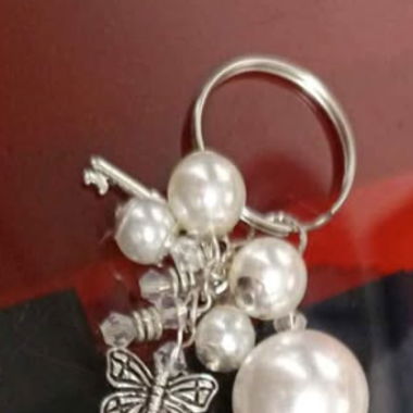 Porte-clés avec perles et pendentifs