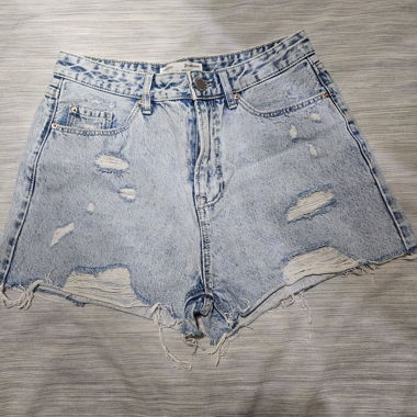 Destroyed Denim Shorts Stradivarius