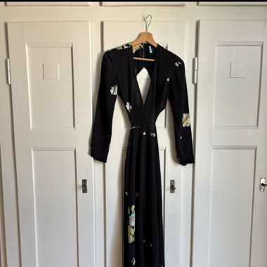 Amazing Reformation Cut Out Kleid US8