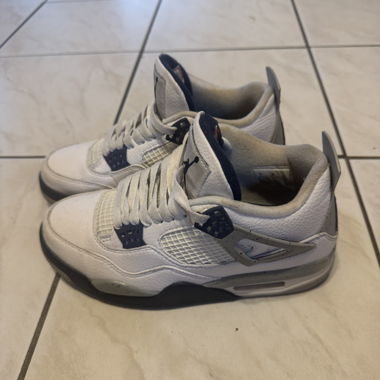 Jordan 4 Midnight Navy