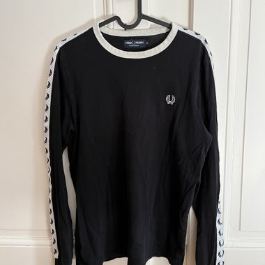Top a maniche lunghe nero Fred Perry