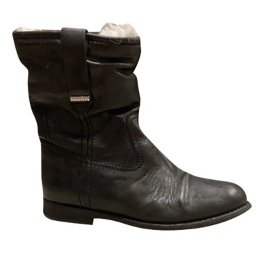Burberry Winterstiefel aus Leder