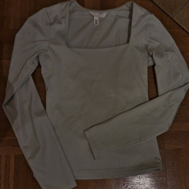 Top light green