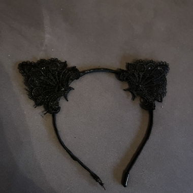Serre tête oreilles de chats en dentelle 