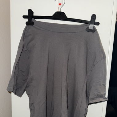 H&M Gray T-Shirt