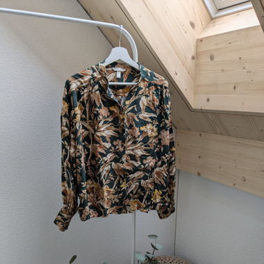 H&M Bluse mit Blumenmuster