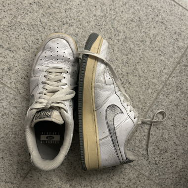 Nike Air Force 1