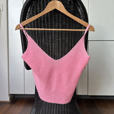 Rosa Strick-Crop-Top