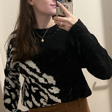 Schwarz weisser Pullover 