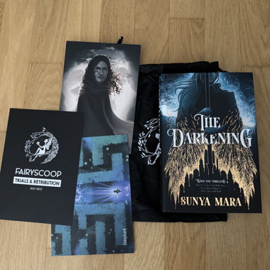 Fairyloot The Darkening signierte Edition