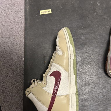 Nike Dunks Mid