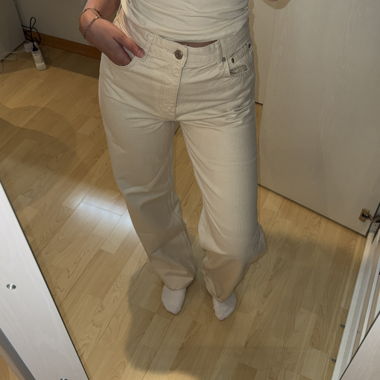 Jeans beige taille haute