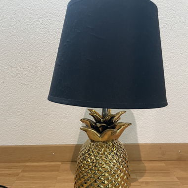 Golden pineapple lamp