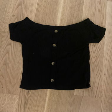 t-shirt mit knöpfe