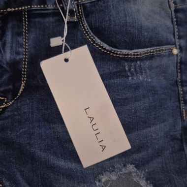 Jeans donna taglia 36, mai indossati