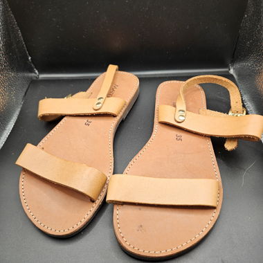 Sandali in pelle marrone
