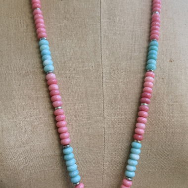 Perlenkette mit Anhänger
