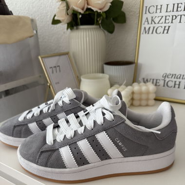 Adidas Campus