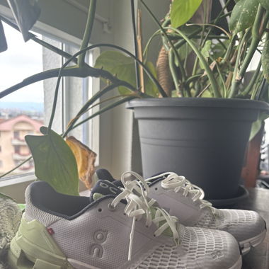 Chaussure de sport ON Cloudtec Helion 