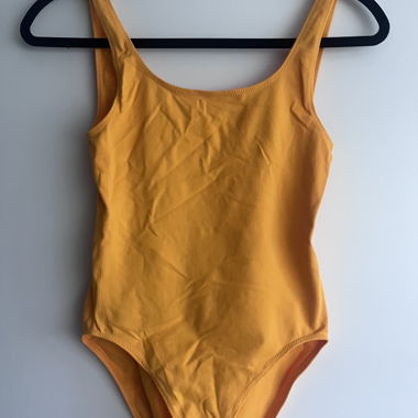 Gelber Einteiler-Badeanzug UNIQLO