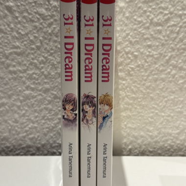 31 I Dream manga volumes 1-3
