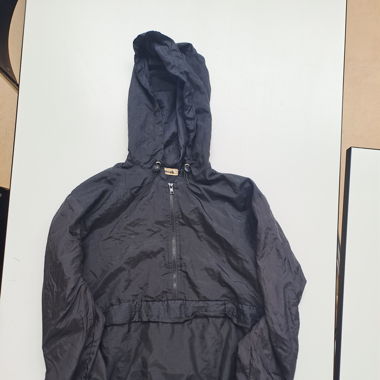 Schwarze Windjacke von Rework