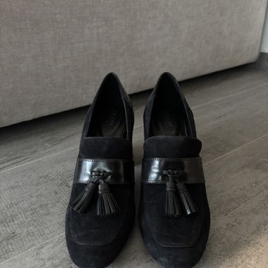 Schwarze Slipper-Escarpins mit Absatz
