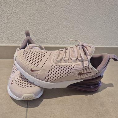 Nike Air Max rose