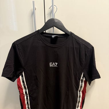2x EA7 Emporio Armani T-Shirts Grösse M