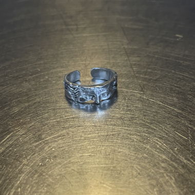 Ring silbrig