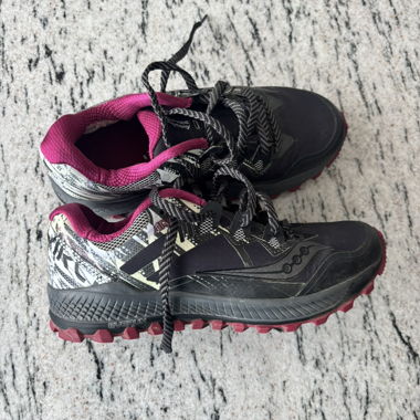Chaussures Saucony, pointure 38,5