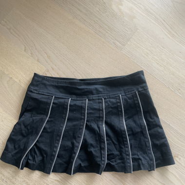 Y2k black miniskirt low waist 🫶