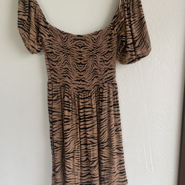 Brown dress