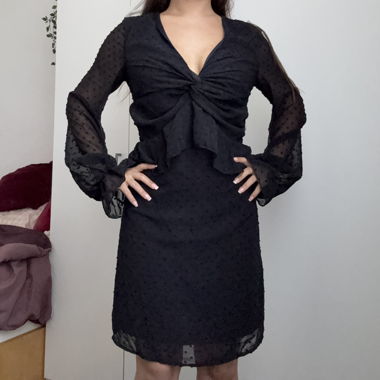 Robe noire en tulle