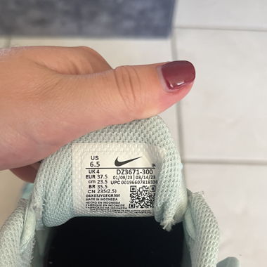 TN nike