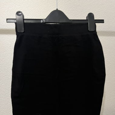 Mini-jupe noire H&M, taille XS, comme neuve!