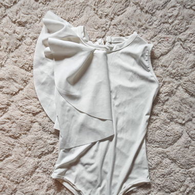 body blanc à frou frou 