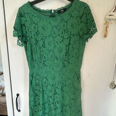 Grünes Kleid