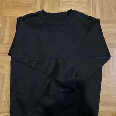 Felpa nera basic