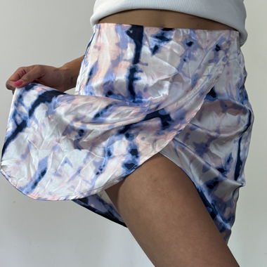 QED LONDON satin skirt