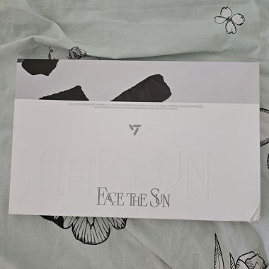 Seventeen Face the Sun Album